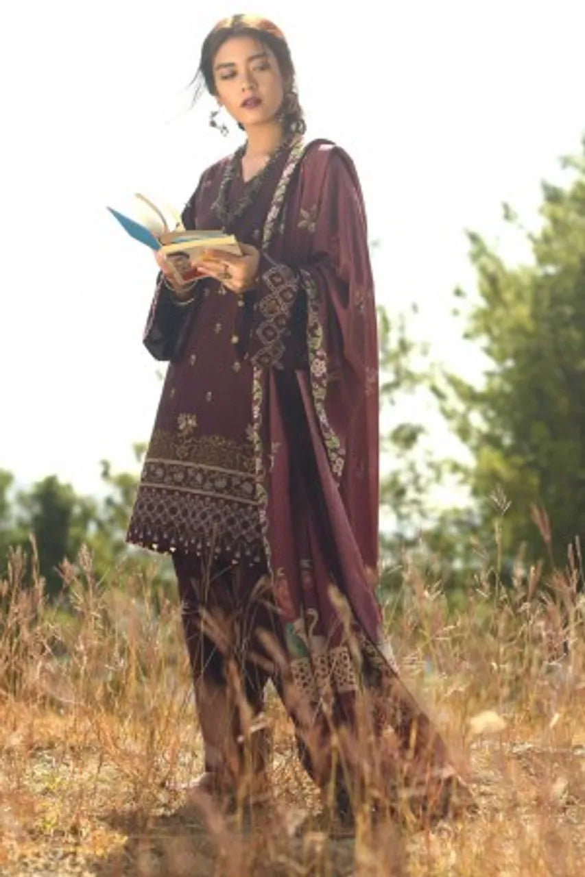 Zara Shahjahan Marjan 04 Embroidered Wool Shawl Unstitched 3 Piece Suit