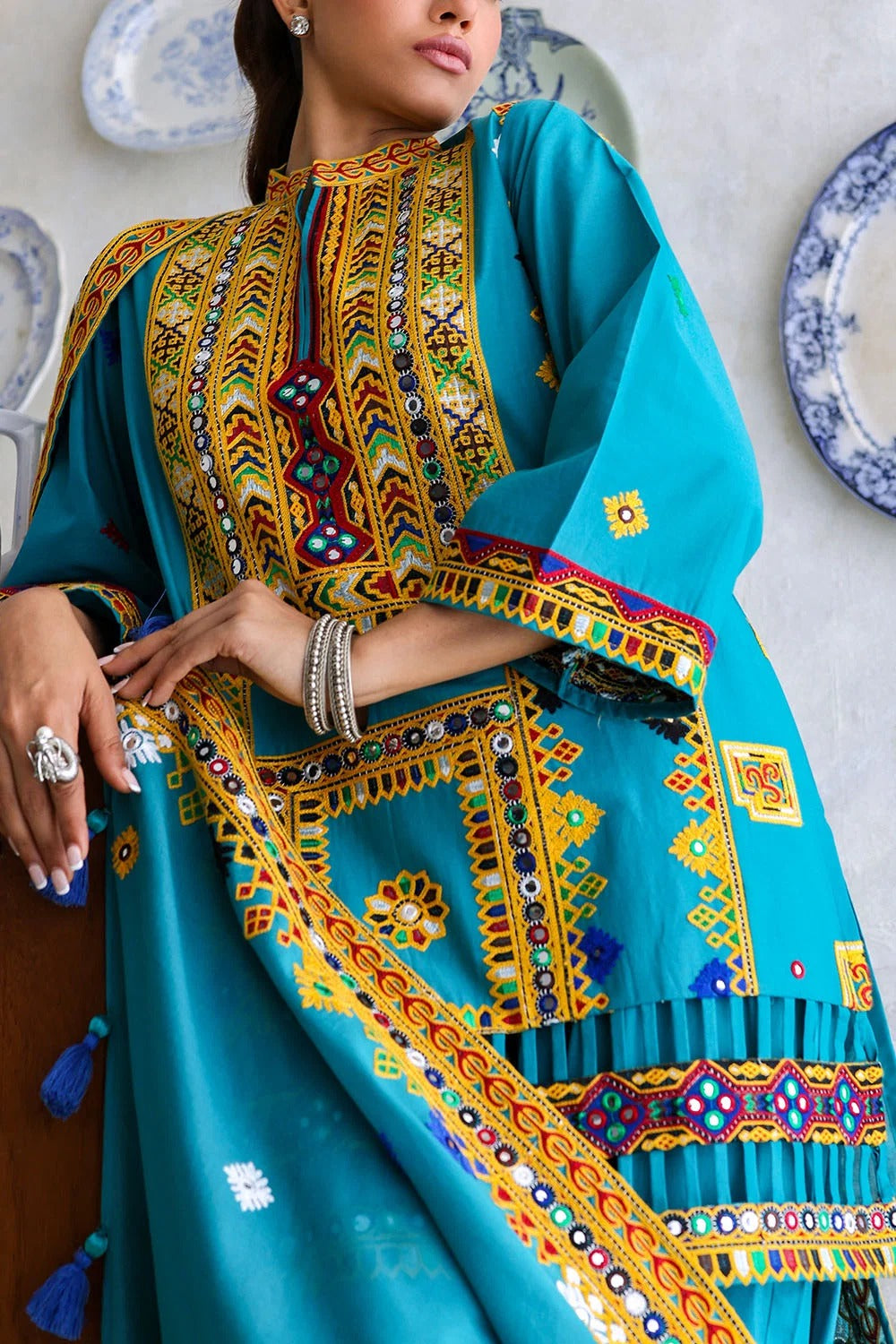Gul Ahmed 3 Piece Embroidered Lawn Suit with Lawn Dupatta and Borders CL-52569