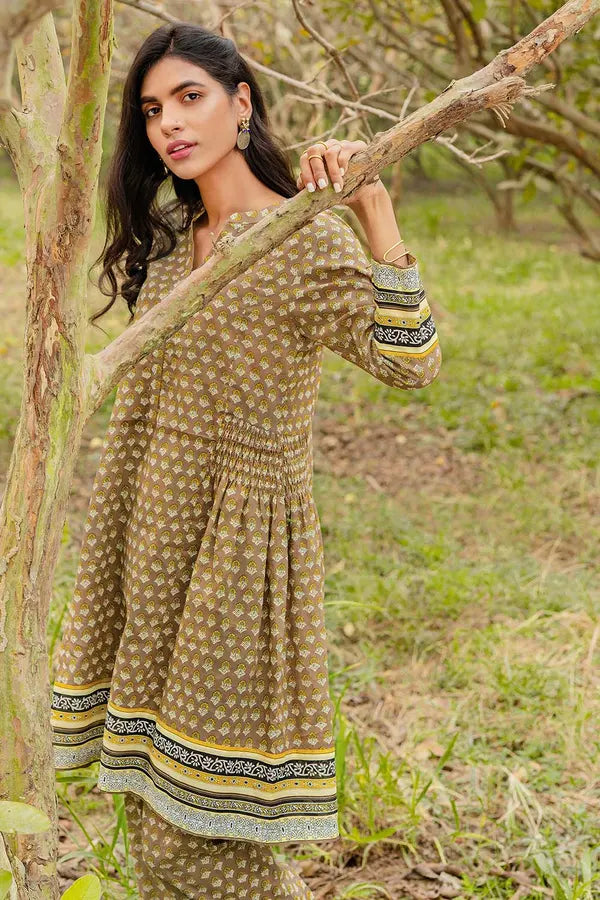 Gul Ahmed 1PC Unstitched Printed Lawn Fabric SL-896 A