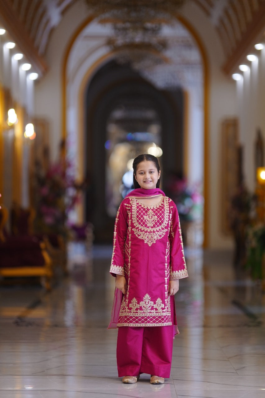 Children's Embroidered Kurta Set - Magenta